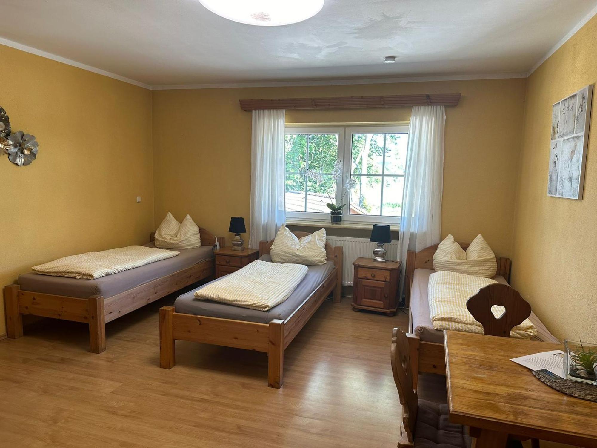 Hotel Seehaus - - Schlaffässer - Biergarten - Mamming